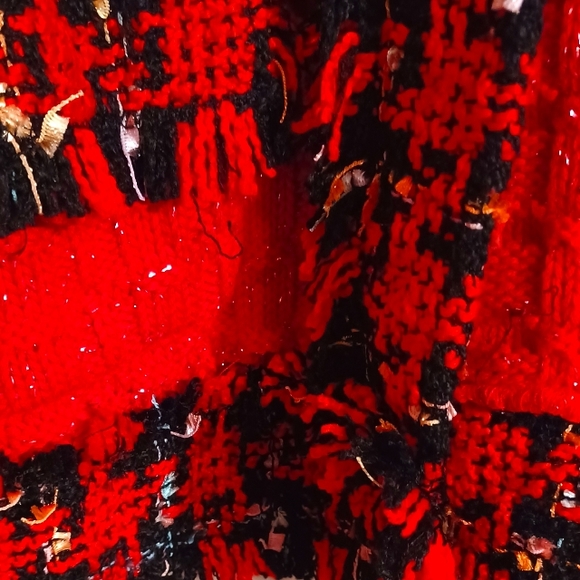 Classic red plaid sweater - Picture 4 of 6